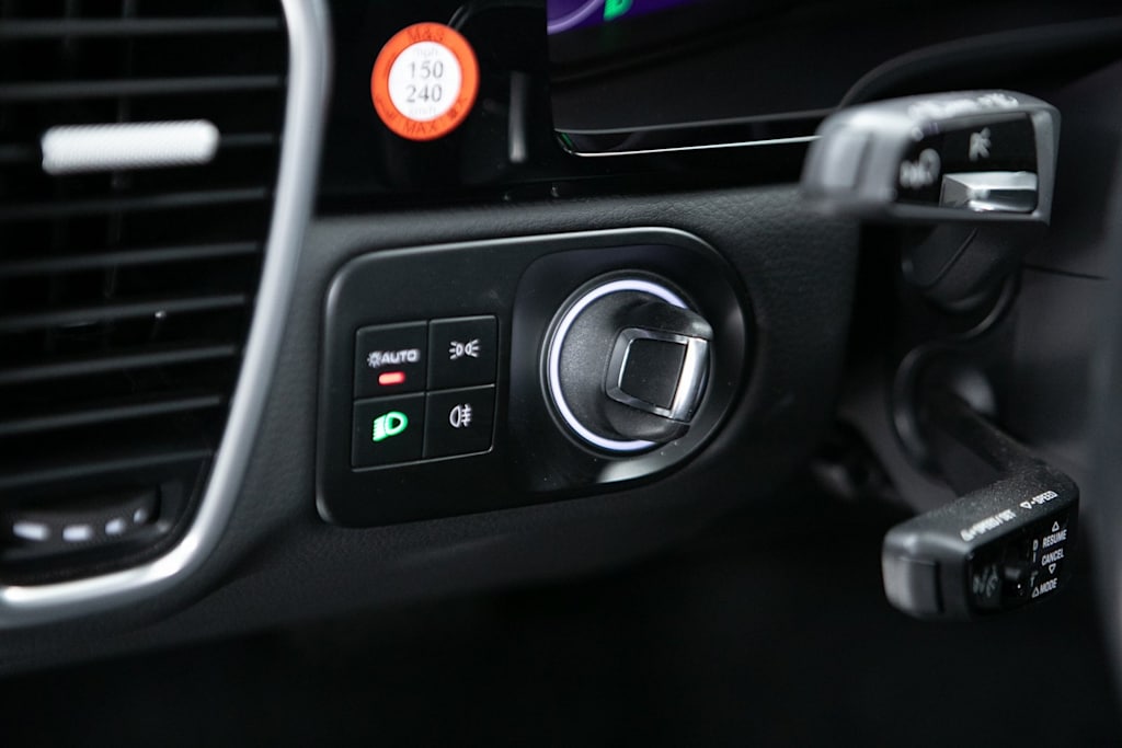 Thumbnail: 2023 Porsche Cayenne - 24