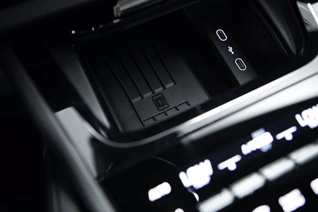 Thumbnail: 2026 Porsche Cayenne - 32
