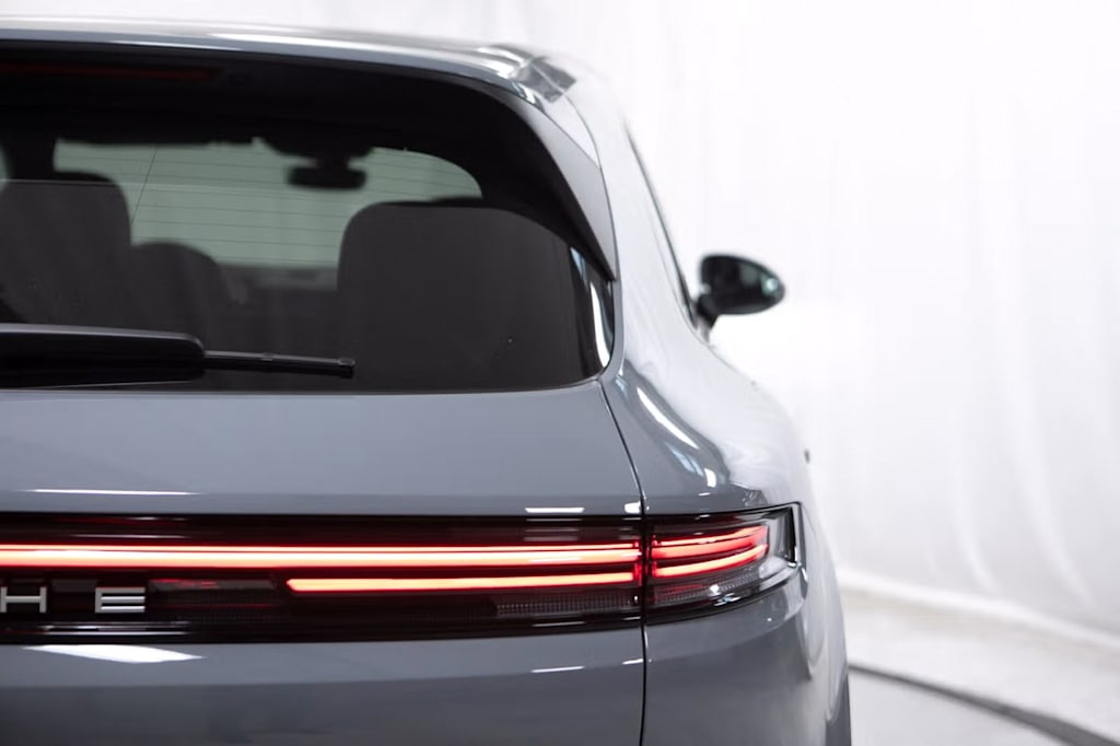 Thumbnail: 2026 Porsche Cayenne - 26