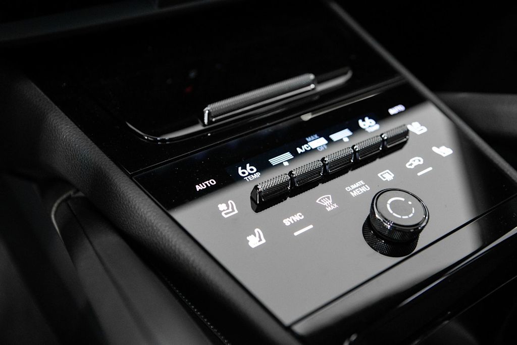 Thumbnail: 2026 Porsche Cayenne - 23