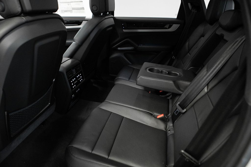 Thumbnail: 2026 Porsche Cayenne - 29