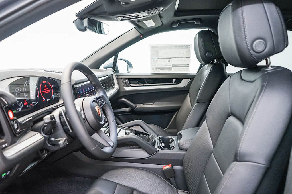 Thumbnail: 2026 Porsche Cayenne - 27