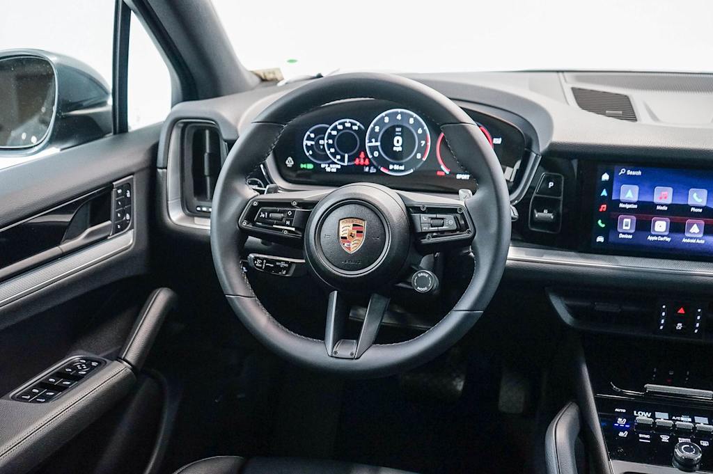 Thumbnail: 2026 Porsche Cayenne - 14