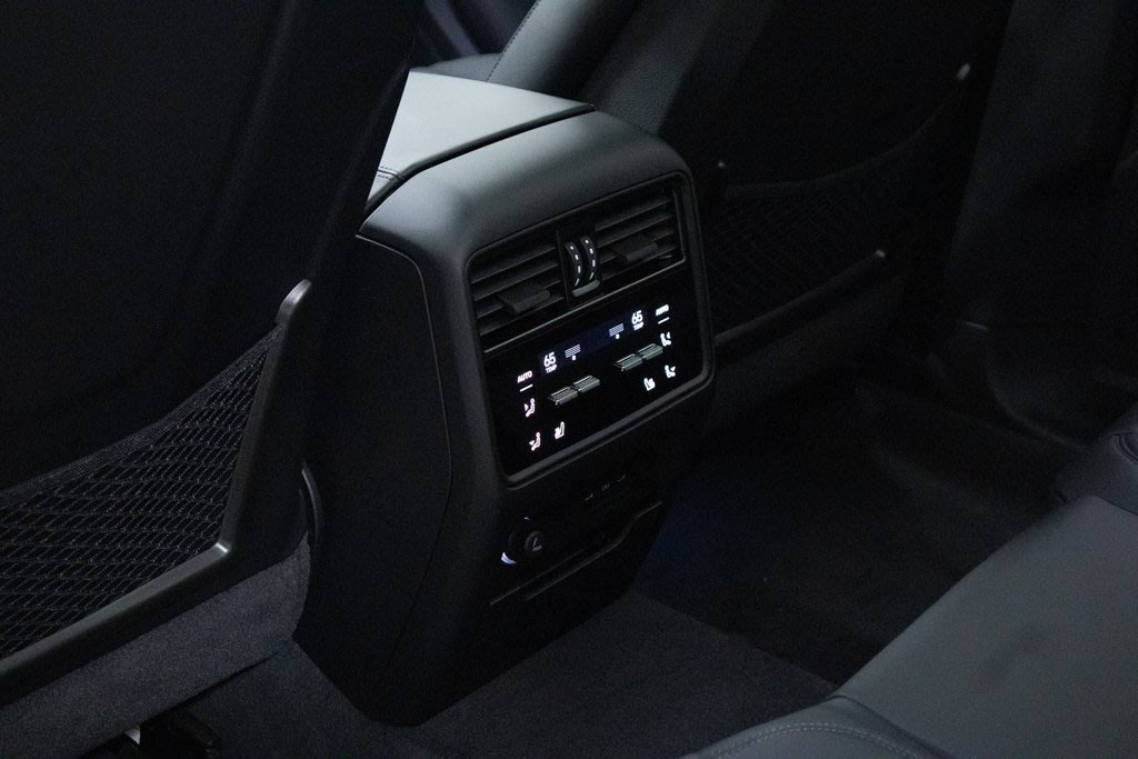 Thumbnail: 2025 Porsche Cayenne - 29