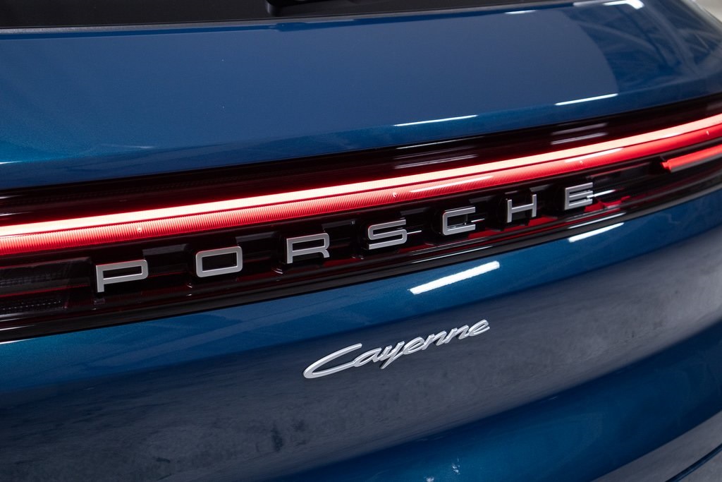 Thumbnail: 2025 Porsche Cayenne - 35
