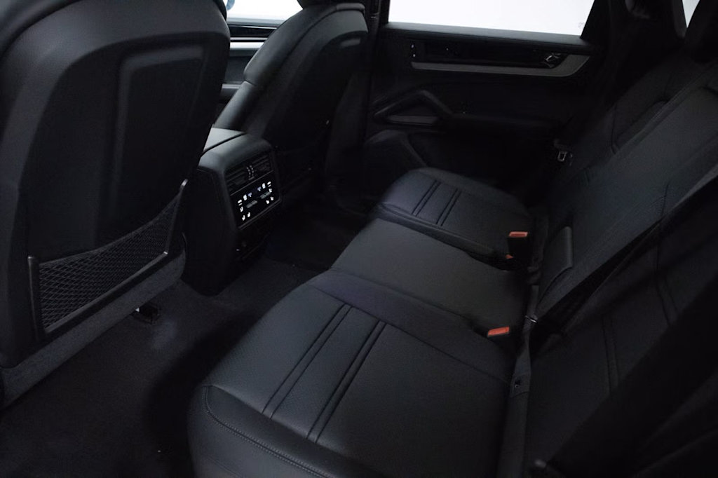 Thumbnail: 2025 Porsche Cayenne - 12