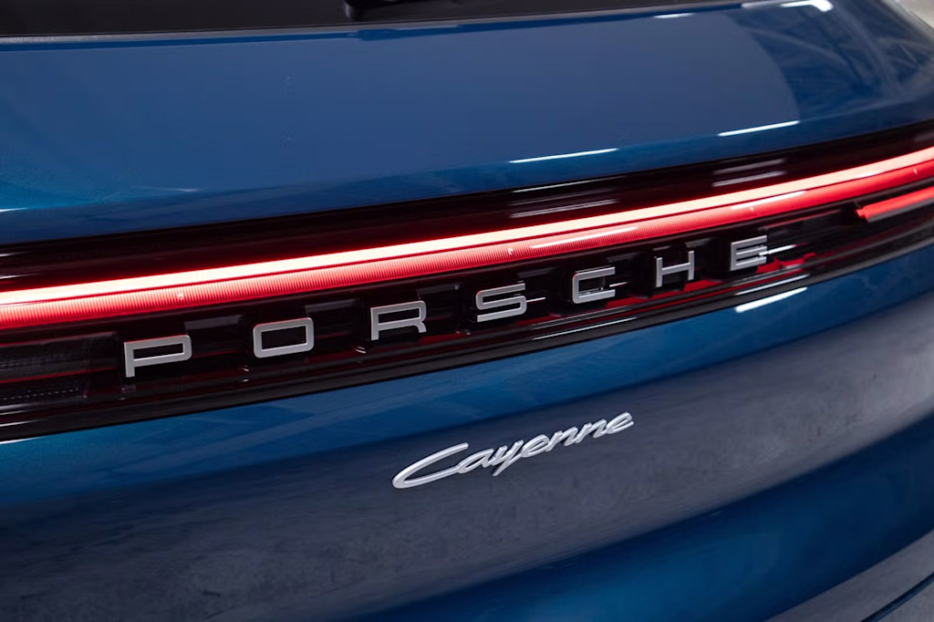 Thumbnail: 2025 Porsche Cayenne - 24