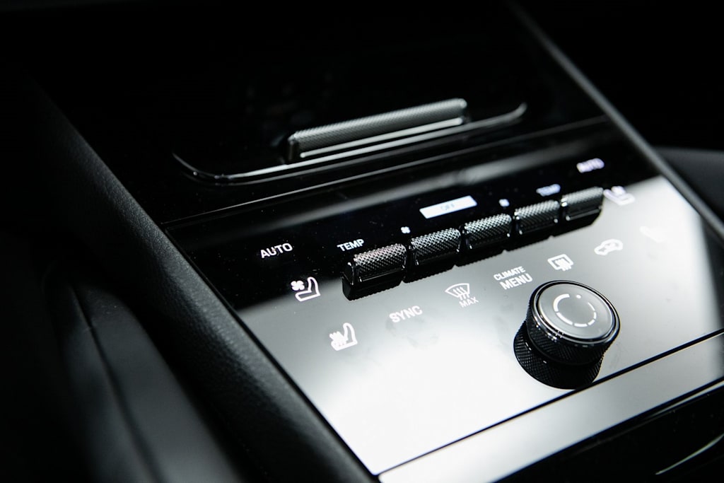 Thumbnail: 2026 Porsche Cayenne - 25