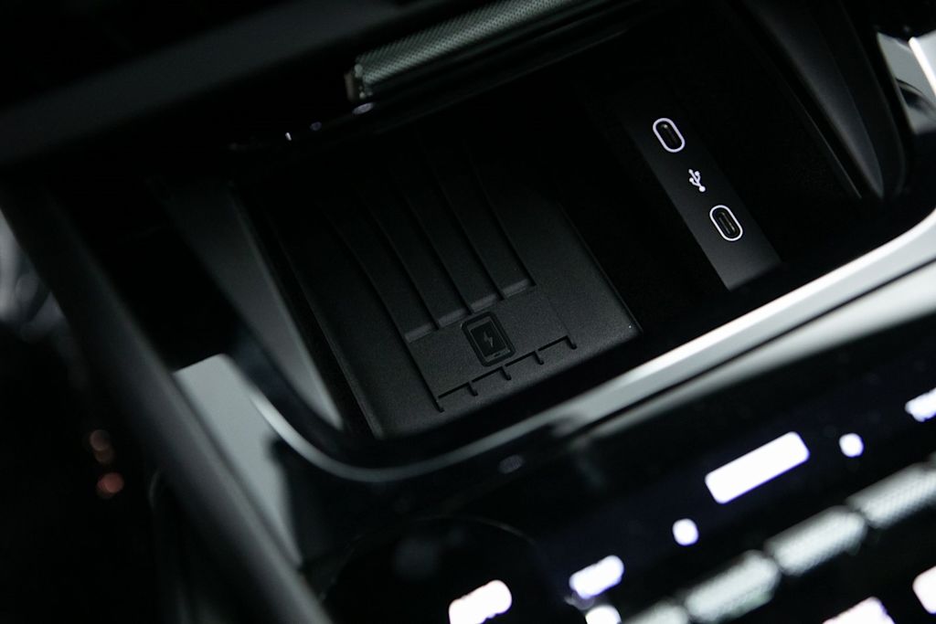 Thumbnail: 2026 Porsche Cayenne - 26