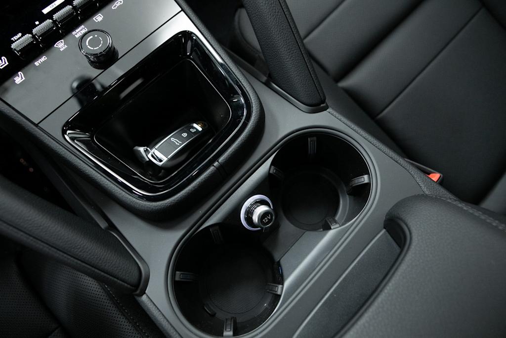 Thumbnail: 2026 Porsche Cayenne - 27