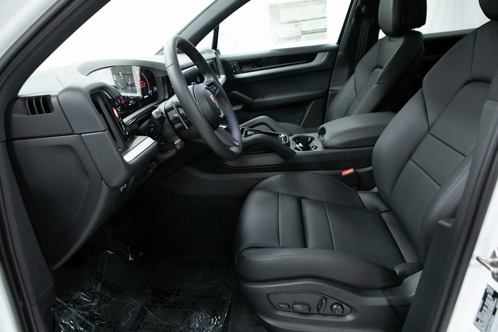 Thumbnail: 2026 Porsche Cayenne - 8