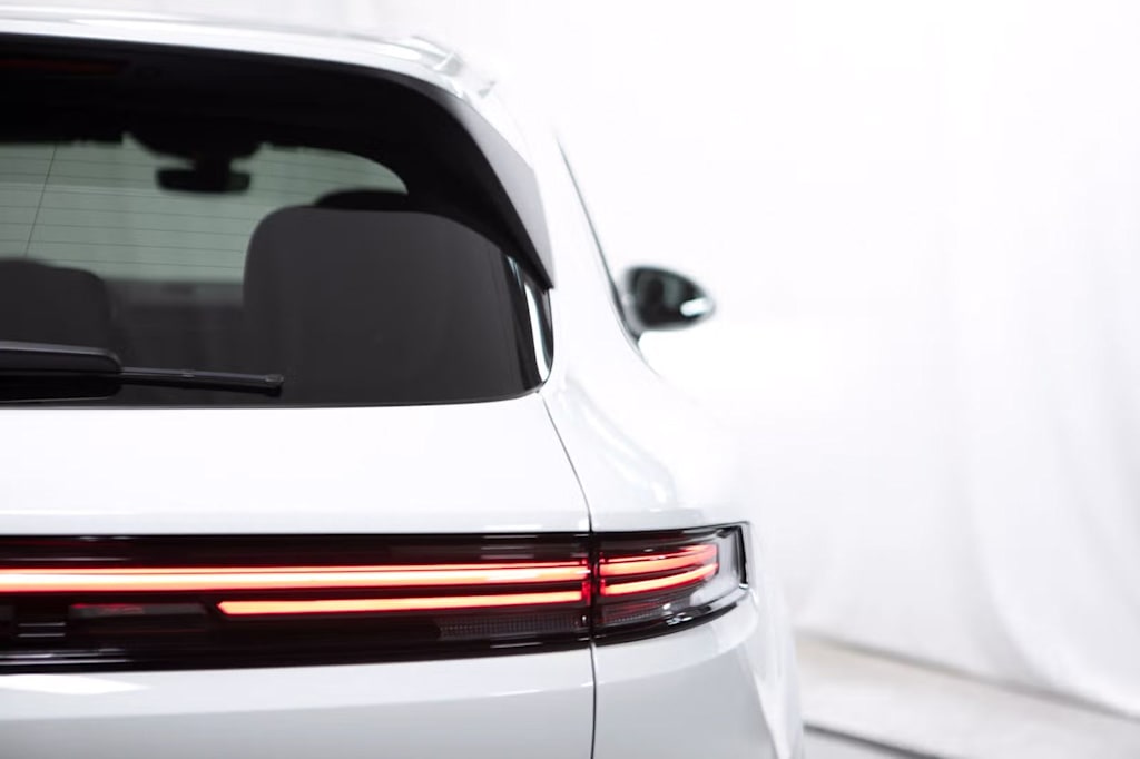 Thumbnail: 2026 Porsche Cayenne - 24