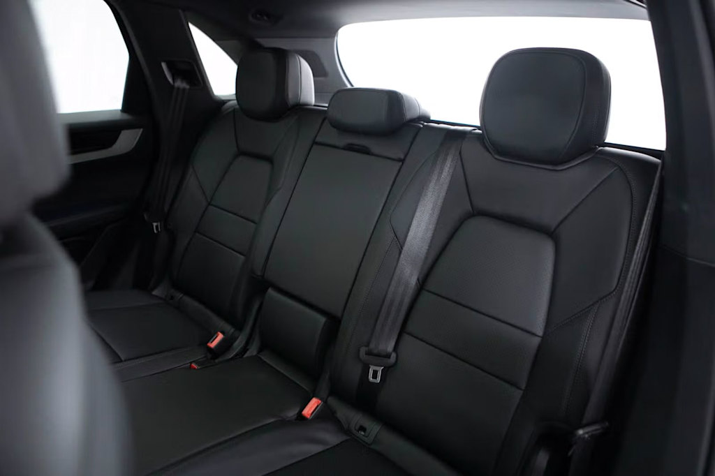 Thumbnail: 2026 Porsche Cayenne - 9