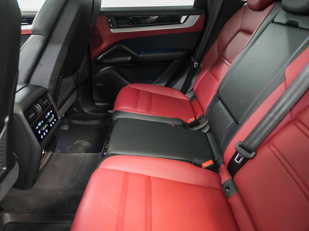 Thumbnail: 2024 Porsche Cayenne - 13