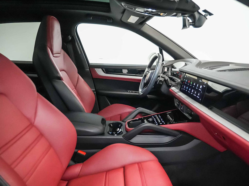 Thumbnail: 2024 Porsche Cayenne - 26
