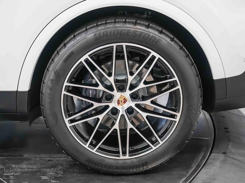 Thumbnail: 2024 Porsche Cayenne - 22