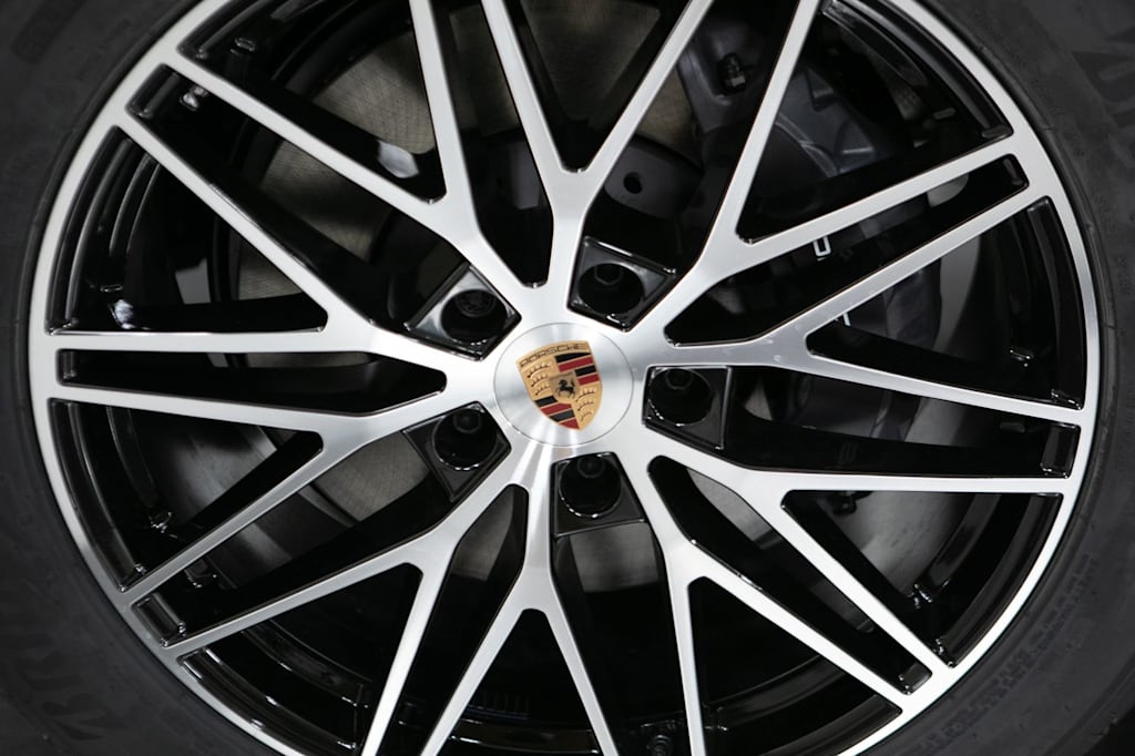 Thumbnail: 2026 Porsche Cayenne - 6