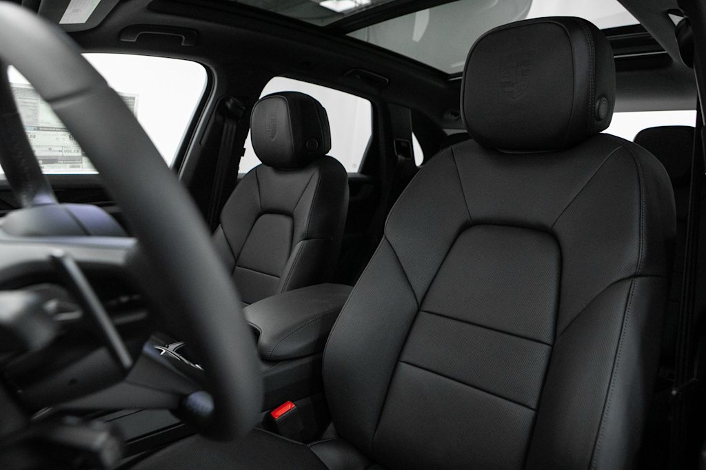 Thumbnail: 2026 Porsche Cayenne - 8