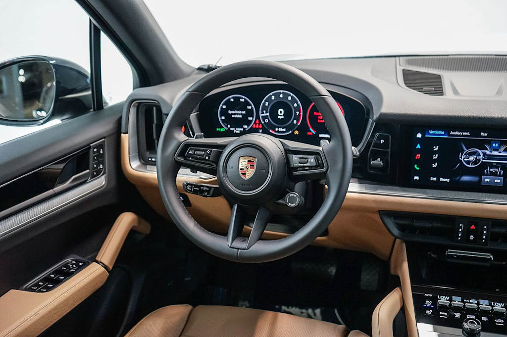 Thumbnail: 2026 Porsche Cayenne - 15