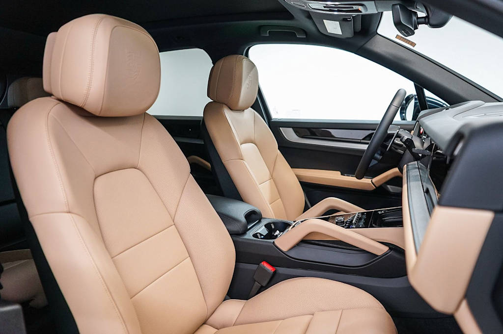 Thumbnail: 2026 Porsche Cayenne - 12