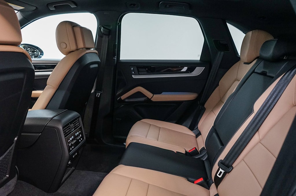 Thumbnail: 2026 Porsche Cayenne - 13