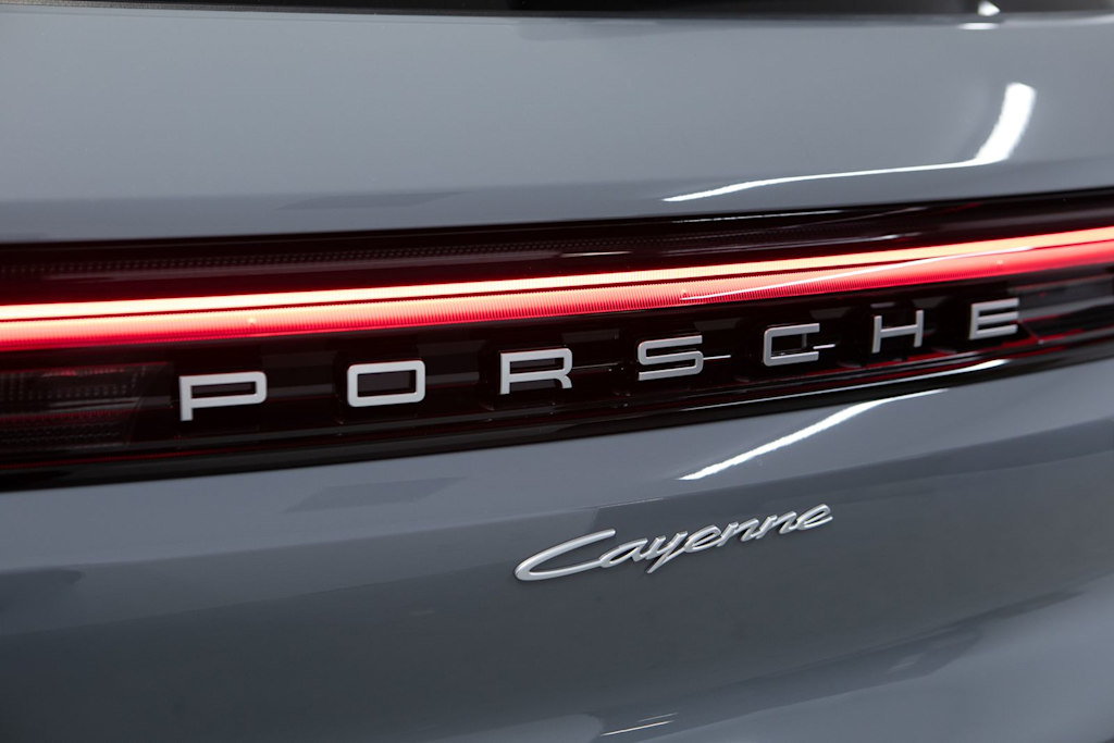 Thumbnail: 2026 Porsche Cayenne - 37