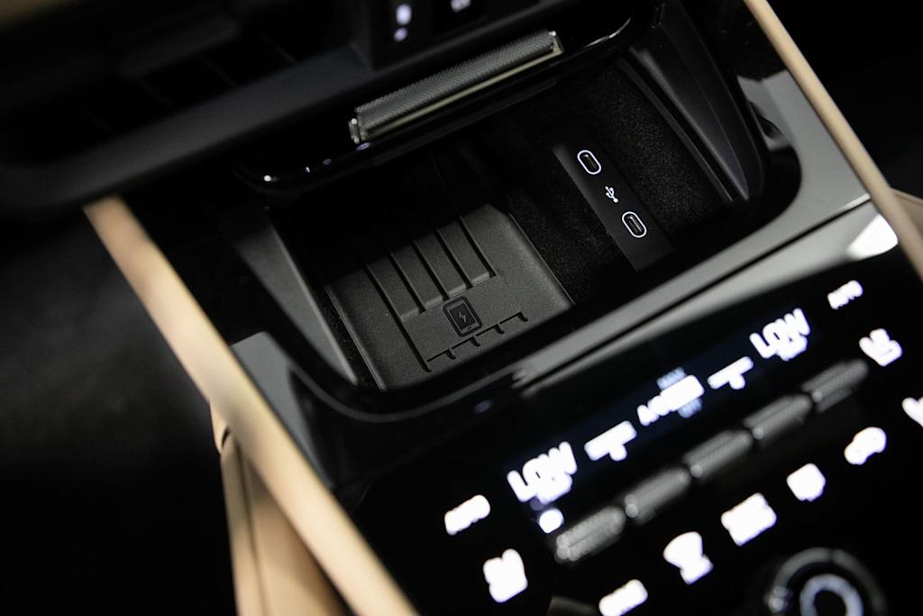 Thumbnail: 2026 Porsche Cayenne - 29