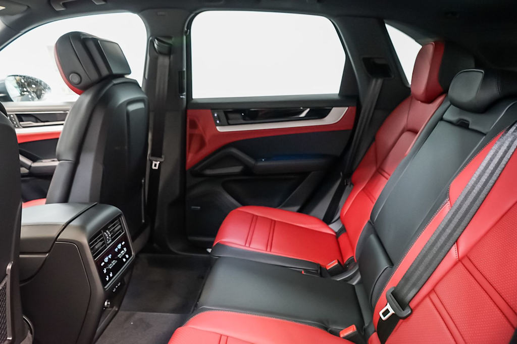 Thumbnail: 2026 Porsche Cayenne - 13