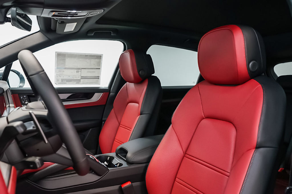 Thumbnail: 2026 Porsche Cayenne - 11