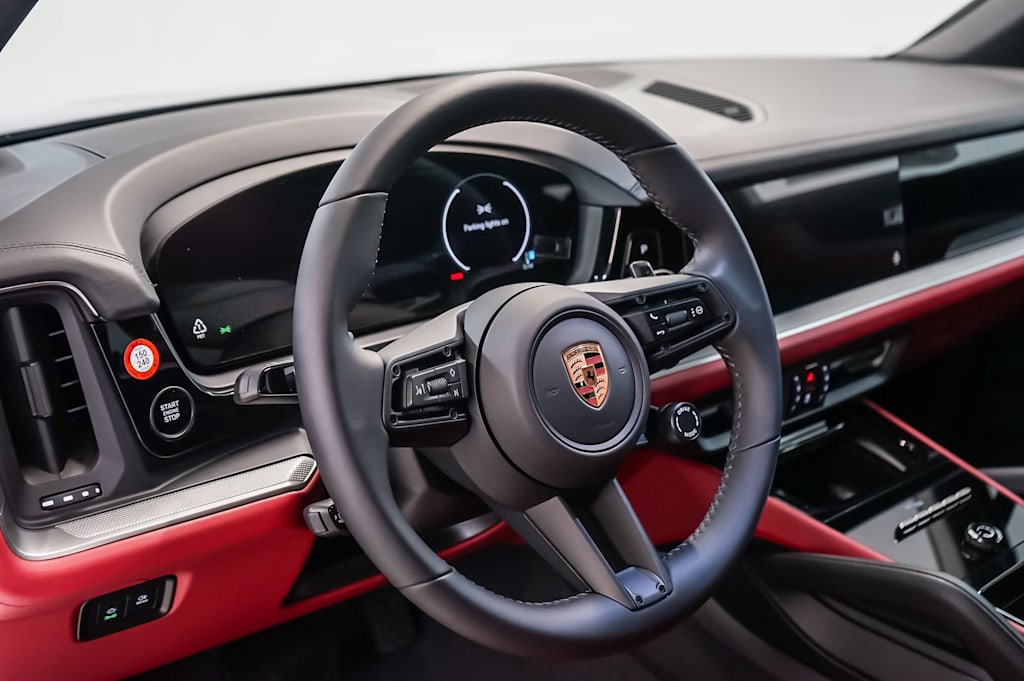 Thumbnail: 2026 Porsche Cayenne - 2