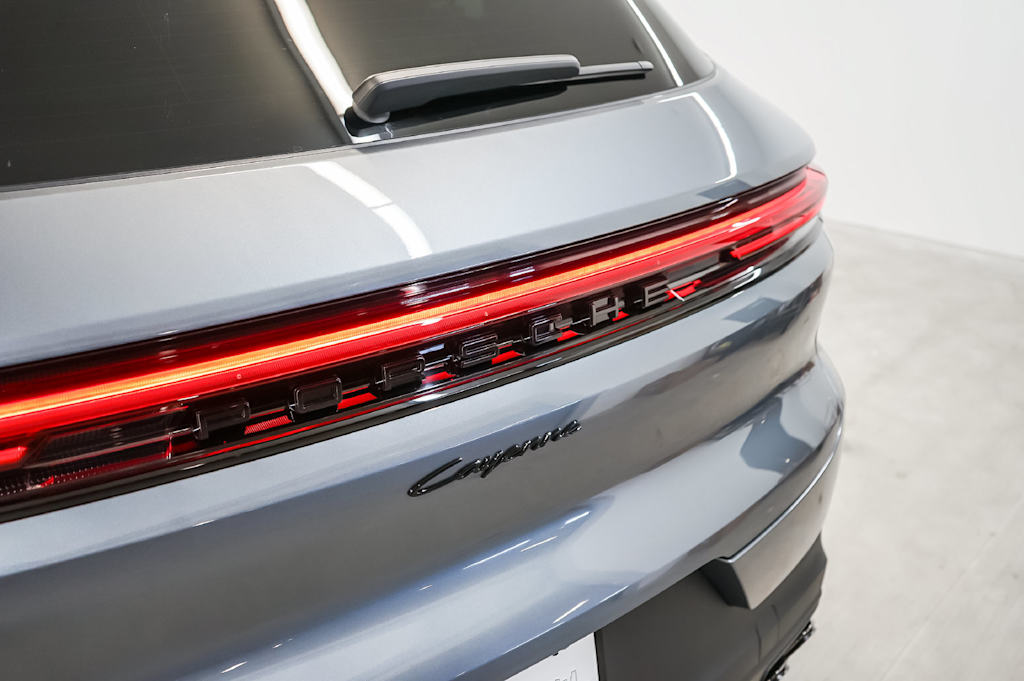 Thumbnail: 2026 Porsche Cayenne - 23