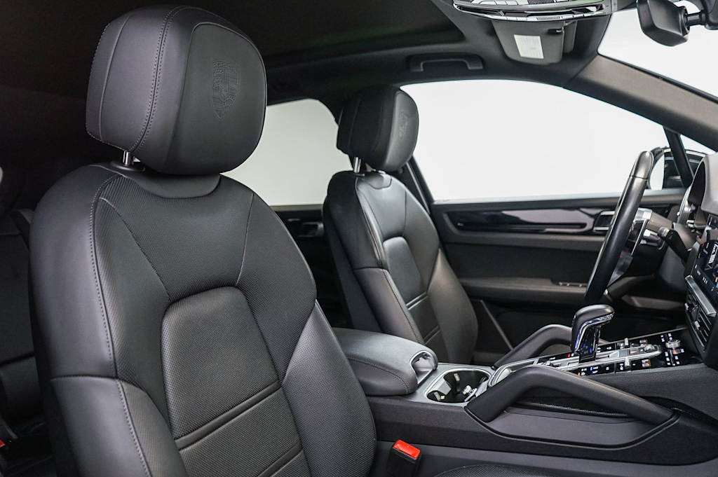 Thumbnail: 2023 Porsche Cayenne - 12