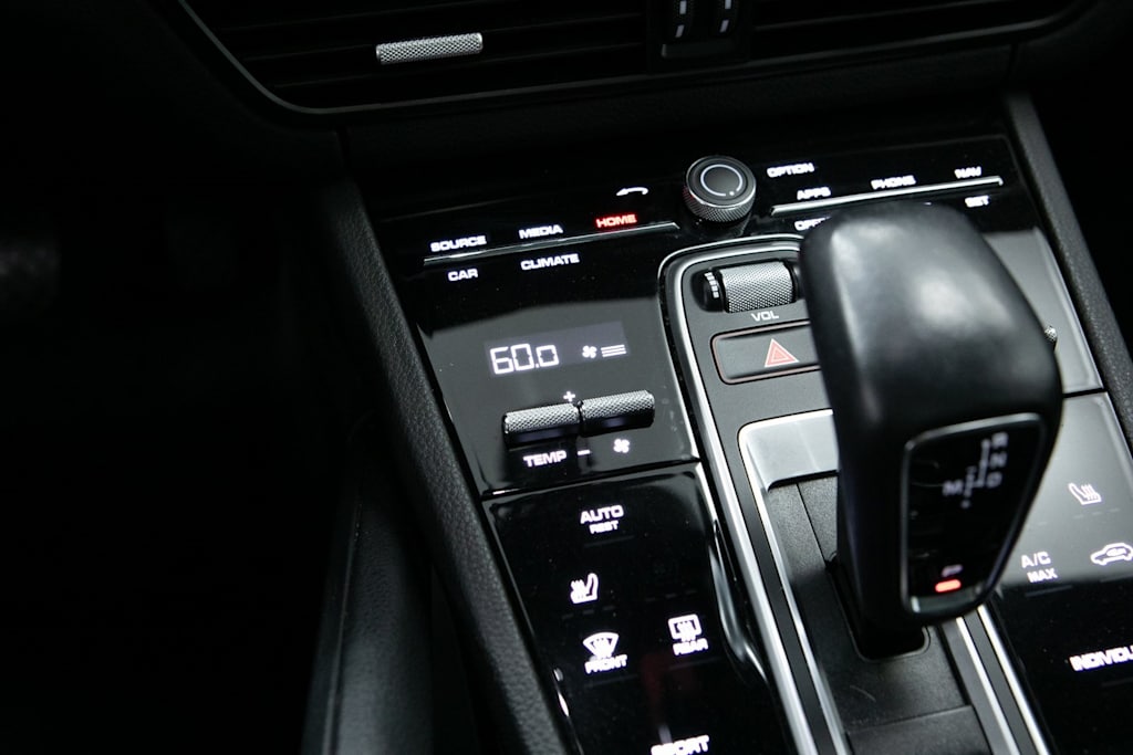 Thumbnail: 2023 Porsche Cayenne - 23