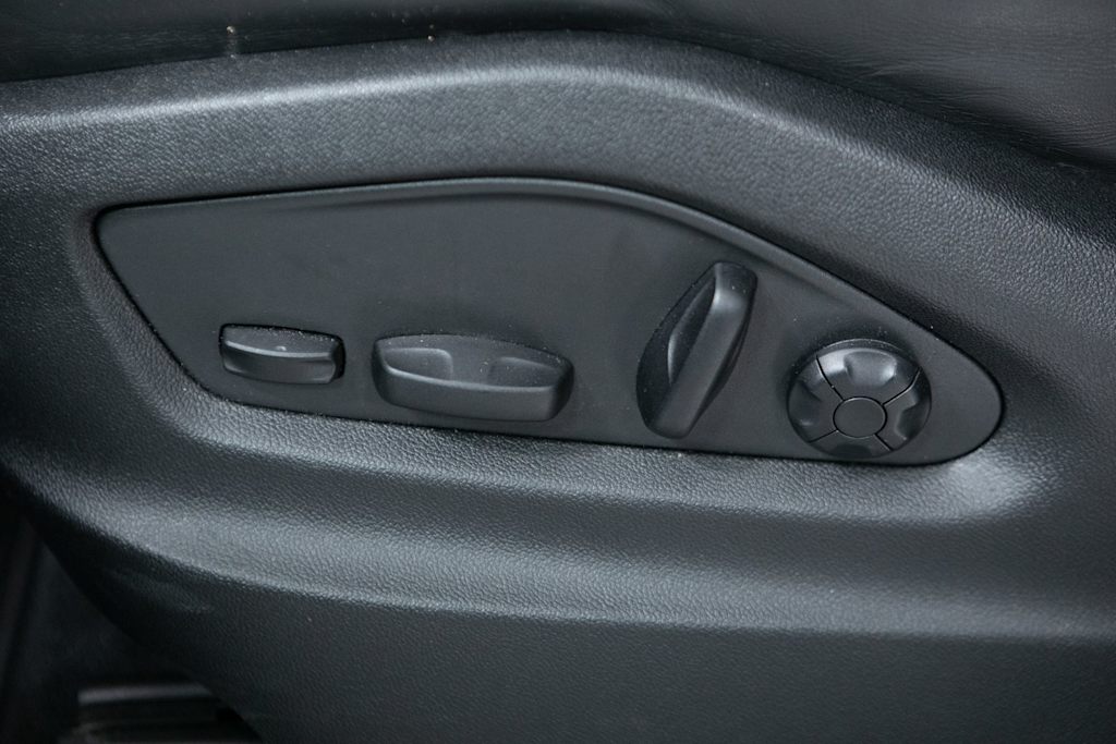 Thumbnail: 2023 Porsche Cayenne - 20