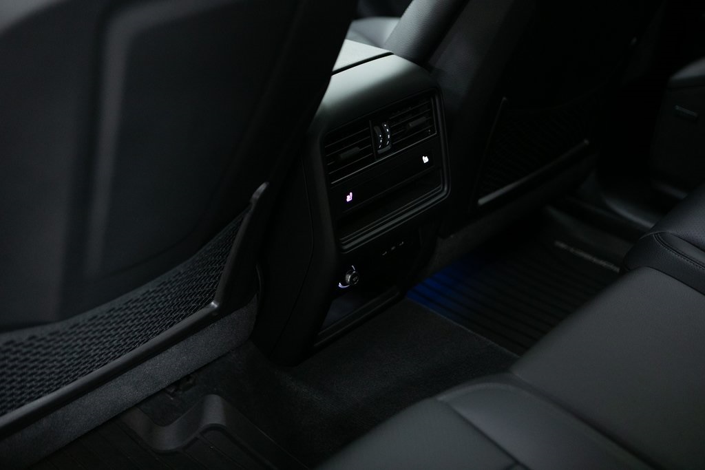 2024 Porsche Cayenne Base 33