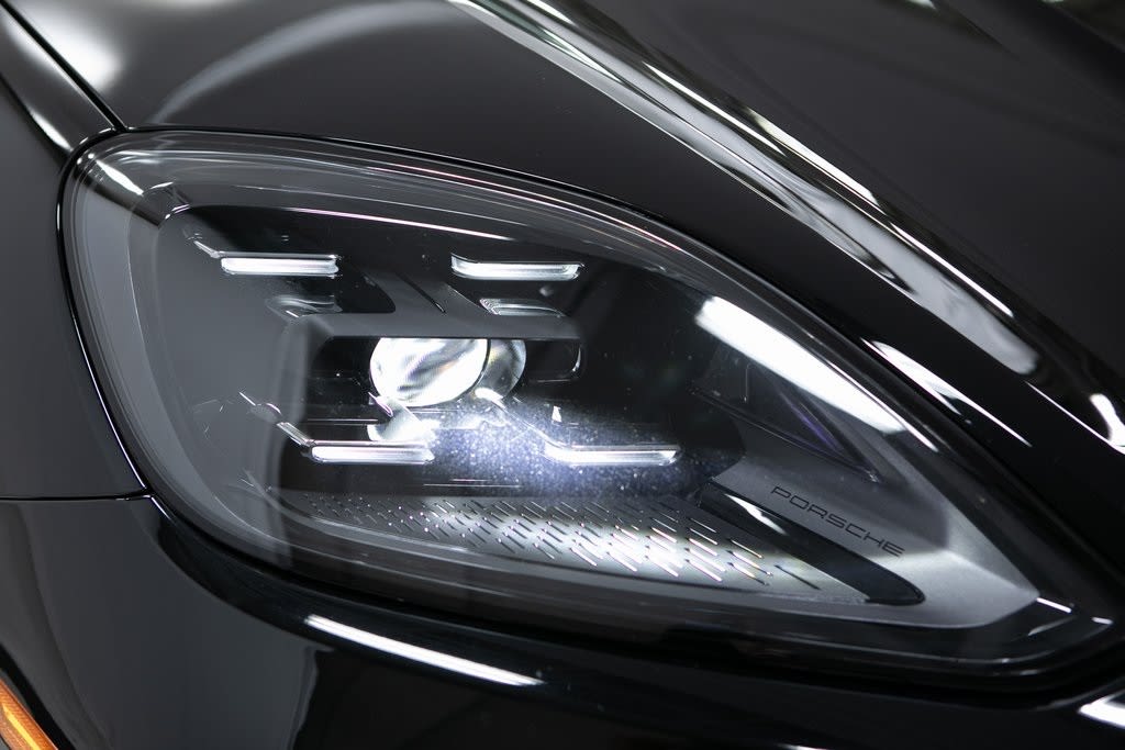 2024 Porsche Cayenne Base 24