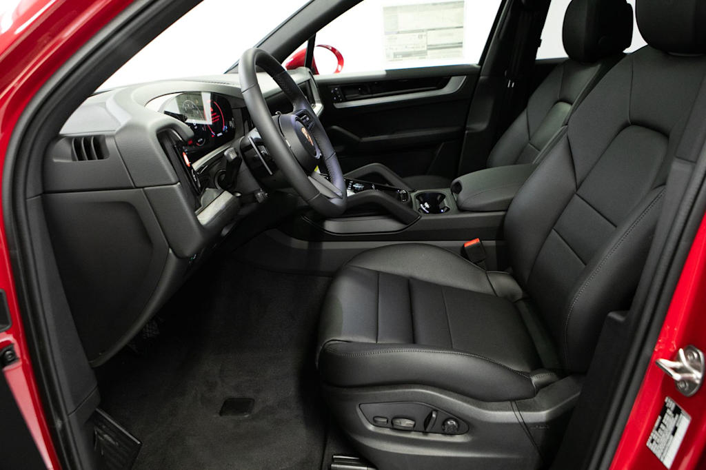 Thumbnail: 2026 Porsche Cayenne - 10
