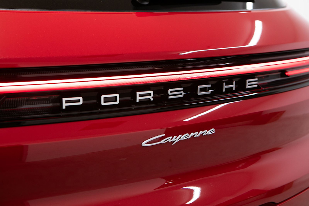 Thumbnail: 2026 Porsche Cayenne - 37