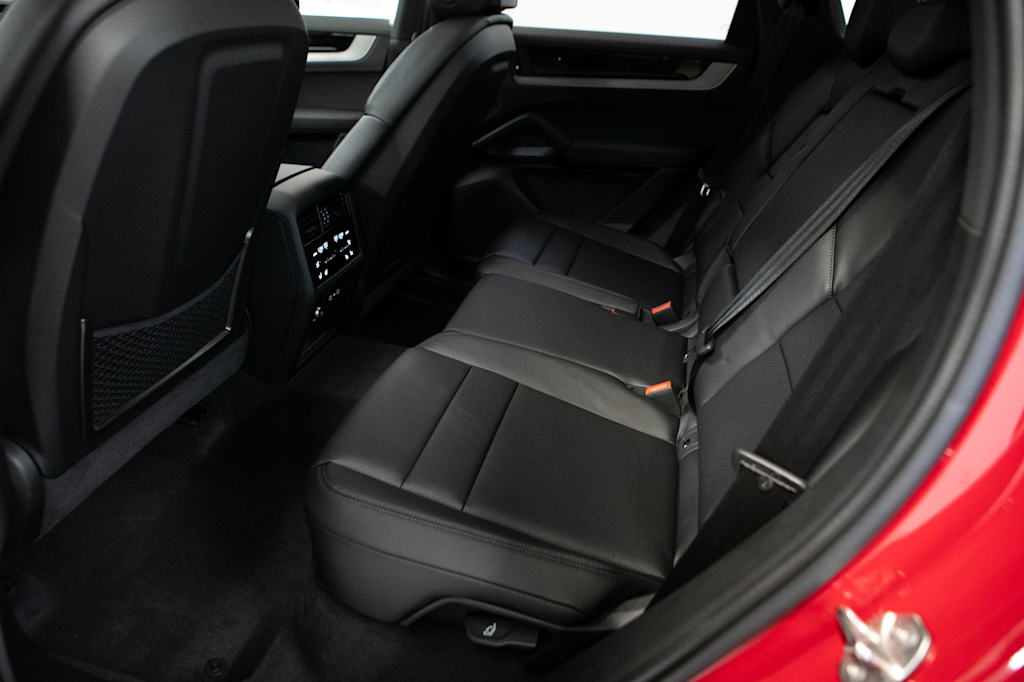 Thumbnail: 2026 Porsche Cayenne - 11