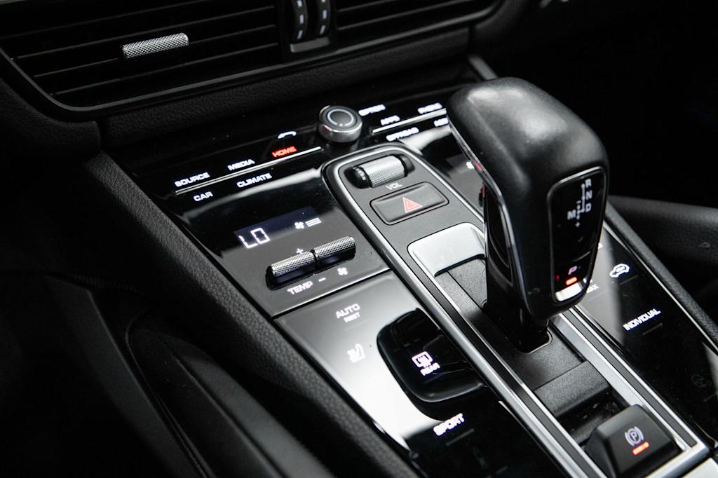 Thumbnail: 2023 Porsche Cayenne - 29