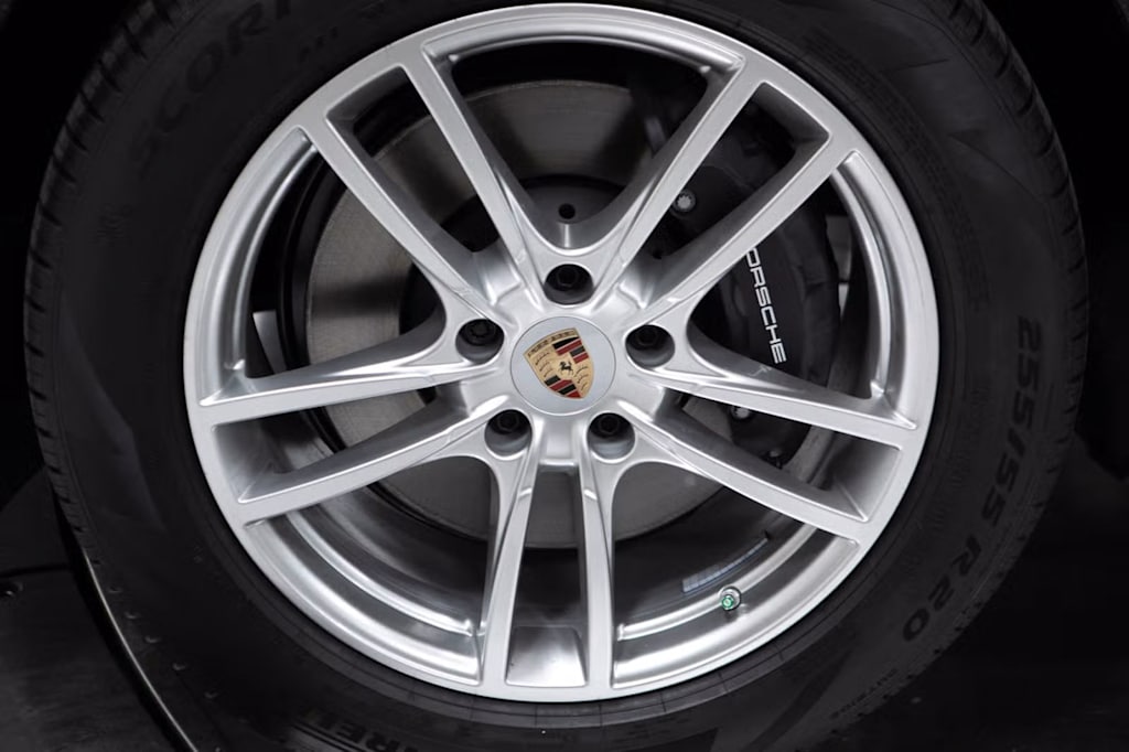 Thumbnail: 2026 Porsche Cayenne - 6