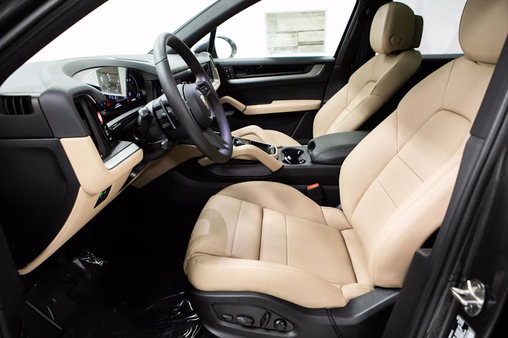 Thumbnail: 2026 Porsche Cayenne - 9