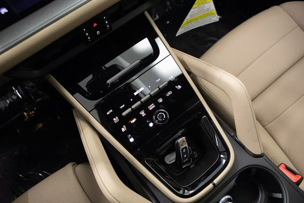 Thumbnail: 2026 Porsche Cayenne - 12