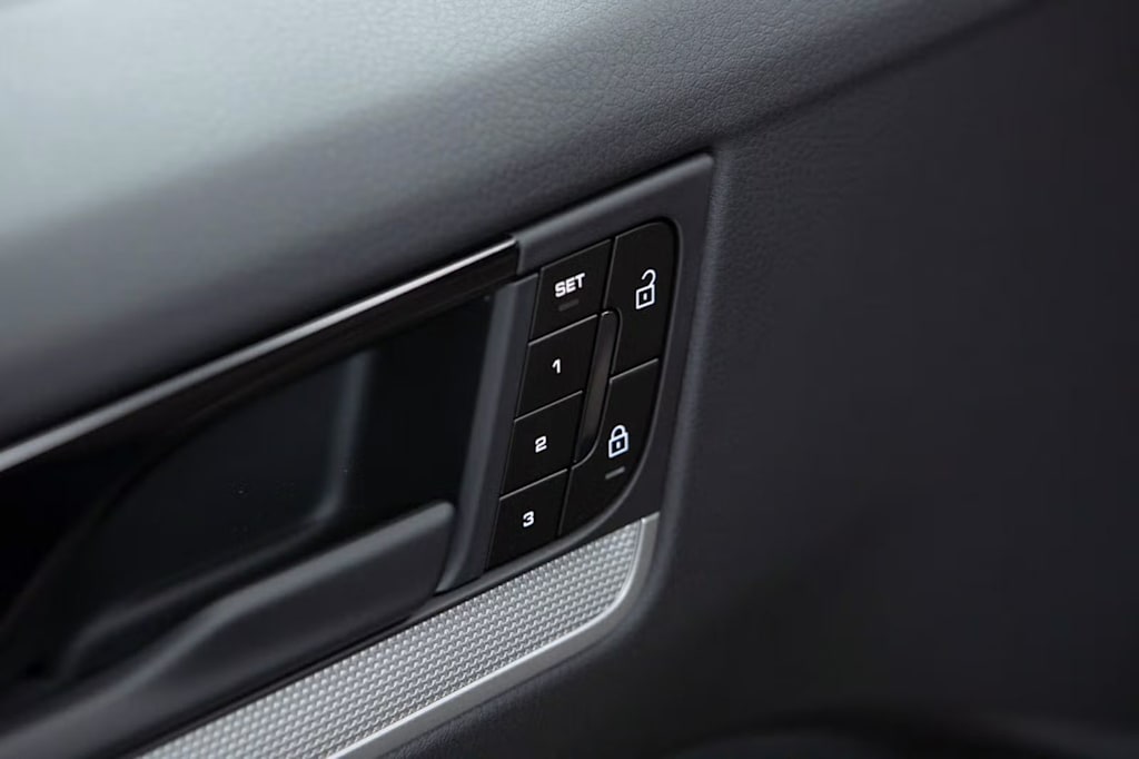 Thumbnail: 2026 Porsche Cayenne - 29