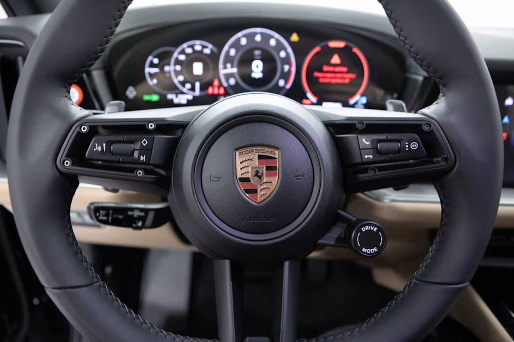 Thumbnail: 2026 Porsche Cayenne - 11