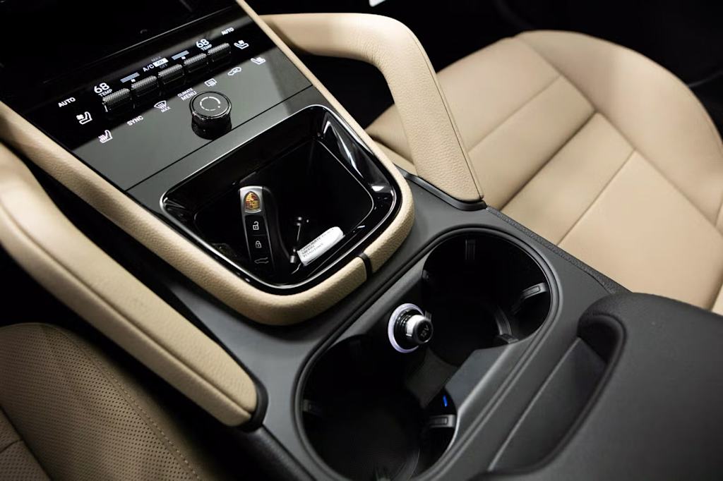 Thumbnail: 2026 Porsche Cayenne - 33