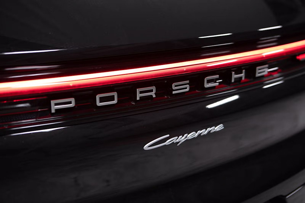 Thumbnail: 2026 Porsche Cayenne - 24