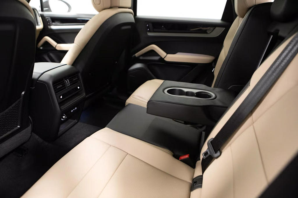 Thumbnail: 2026 Porsche Cayenne - 37