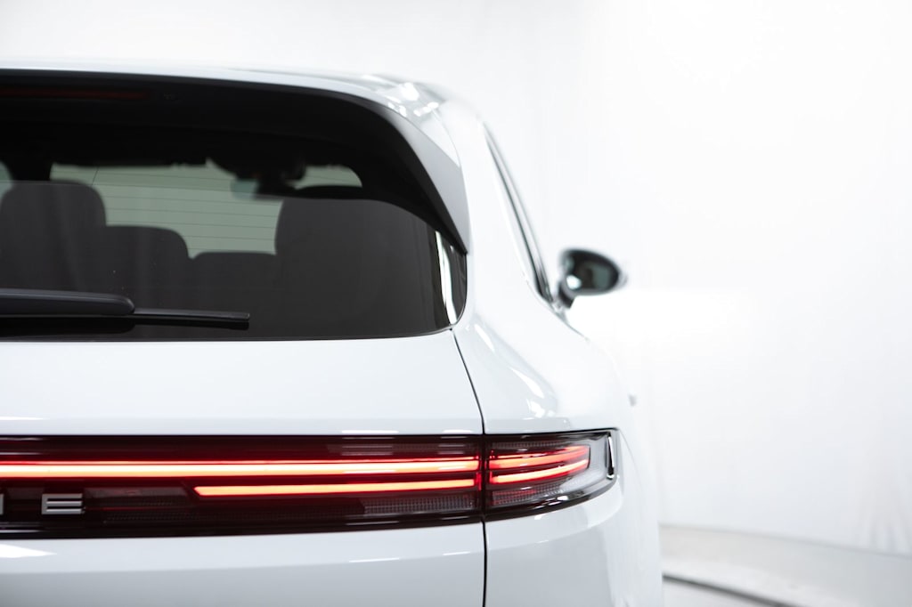 Thumbnail: 2026 Porsche Cayenne - 26