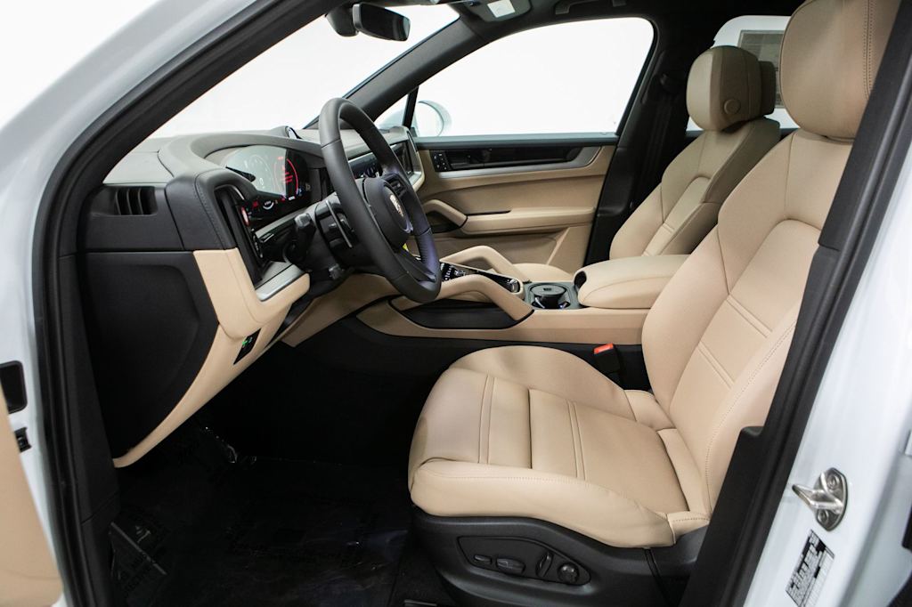 Thumbnail: 2026 Porsche Cayenne - 8